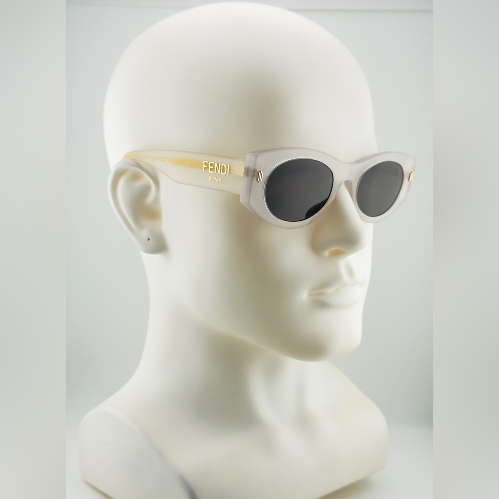 New! Fendi ROMA Sunglasses FE401251 21E White Transparent Frame with Gray Lenses